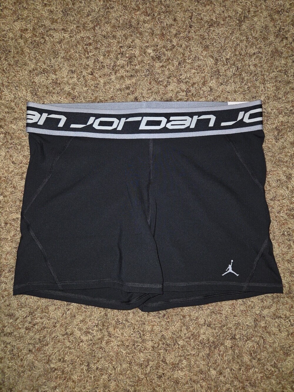 Jordan Sport Women's 5" Compression Shorts Sample